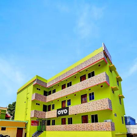 Oyo Flagship 81058 Royal Regalia Hotel Bhubaneswar Ngoại thất bức ảnh