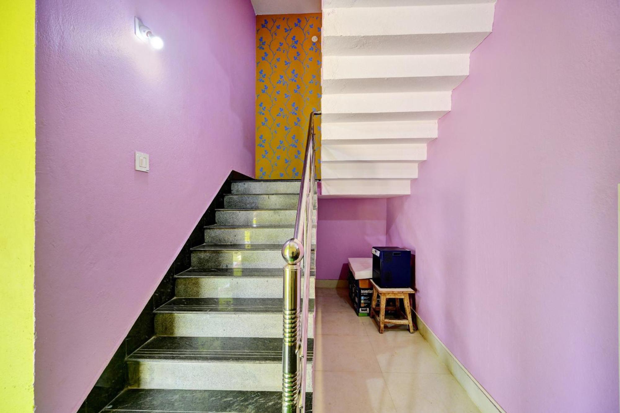 Oyo Flagship 81058 Royal Regalia Hotel Bhubaneswar Ngoại thất bức ảnh