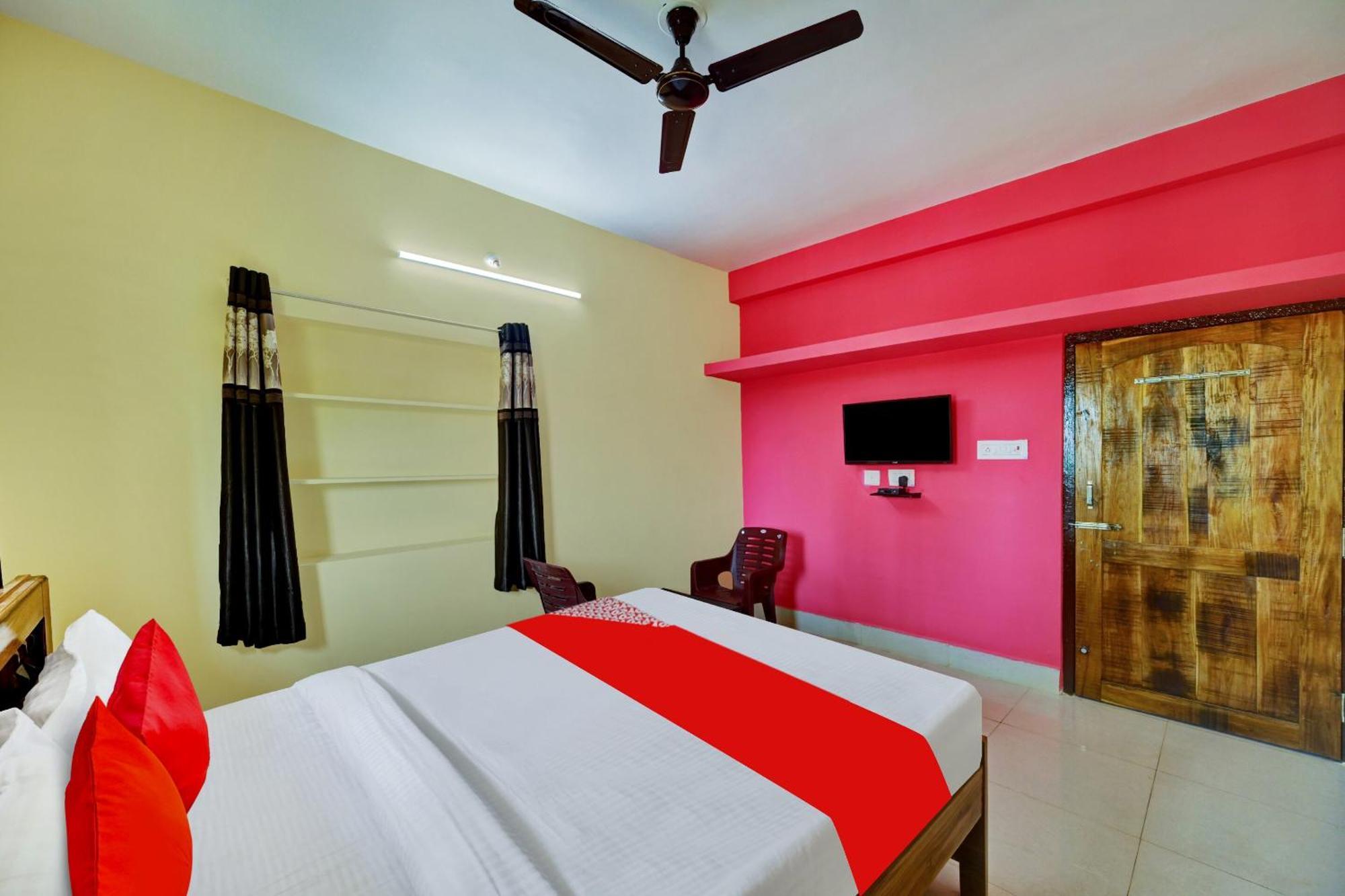 Oyo Flagship 81058 Royal Regalia Hotel Bhubaneswar Ngoại thất bức ảnh
