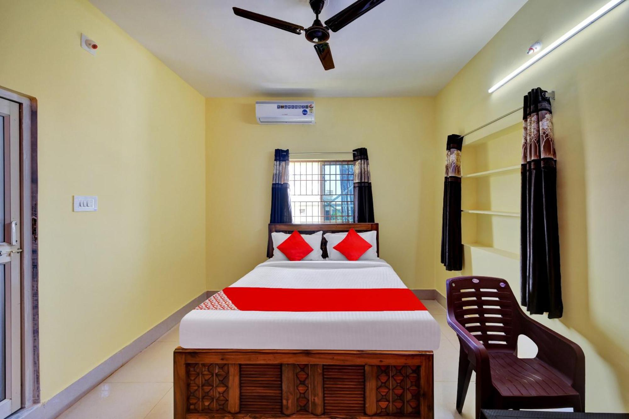 Oyo Flagship 81058 Royal Regalia Hotel Bhubaneswar Ngoại thất bức ảnh