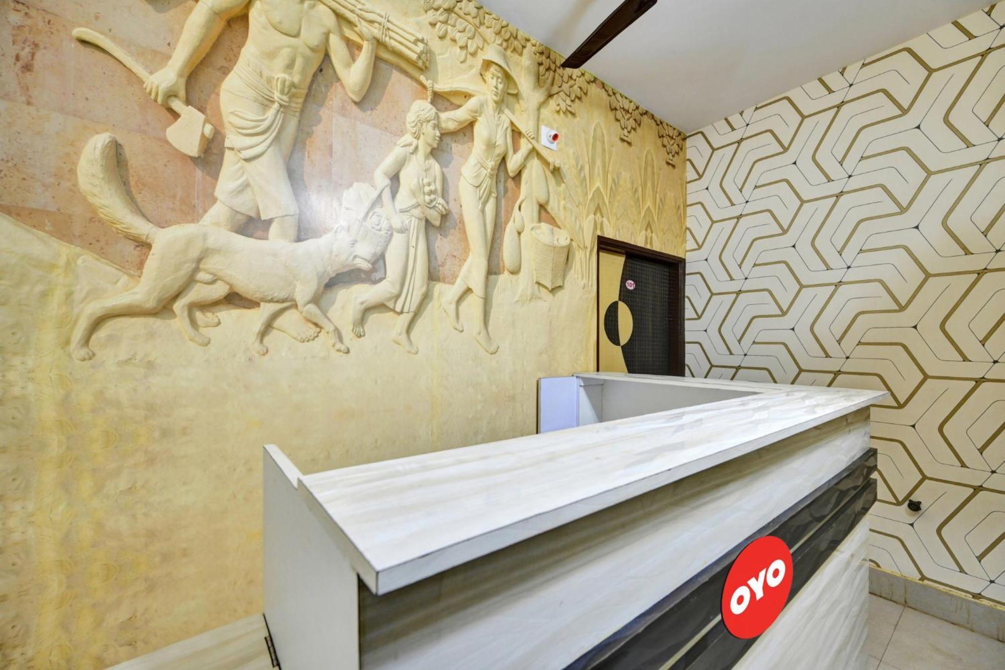Oyo Flagship 81058 Royal Regalia Hotel Bhubaneswar Ngoại thất bức ảnh